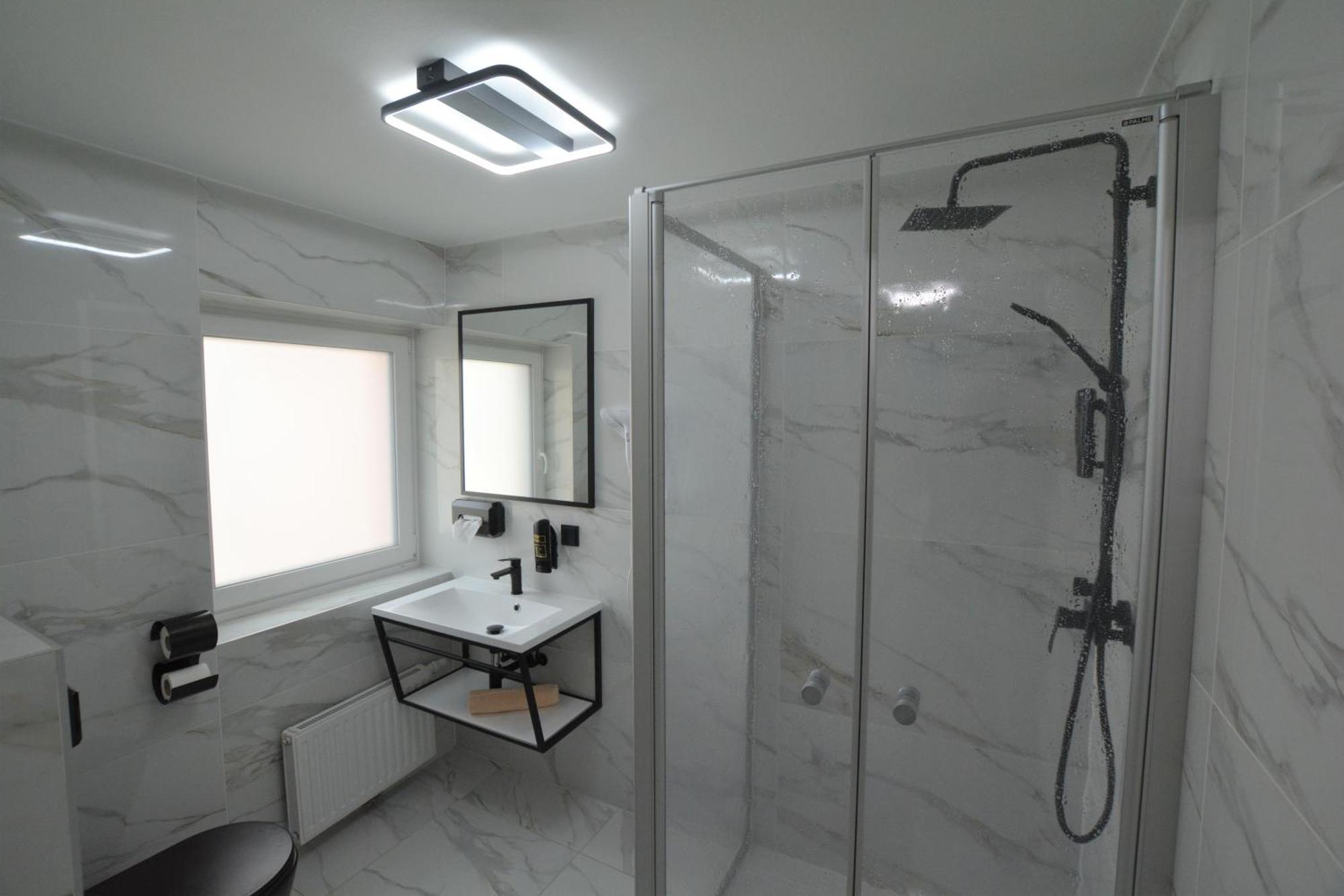 Stadthotel Das فيلاخ المظهر الخارجي الصورة